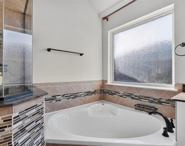 305 Acadia Lane - Photo Thumbnail 19