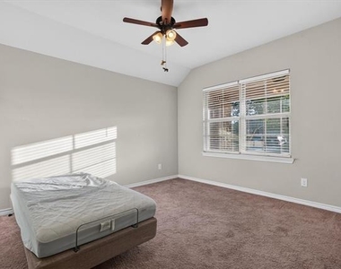 305 Acadia Lane - Photo Thumbnail 22