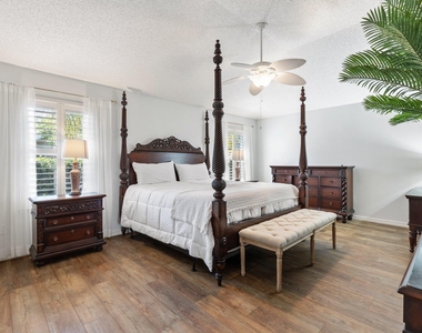 734 Winifred Way - Photo Thumbnail 13