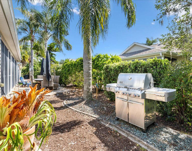 734 Winifred Way - Photo Thumbnail 2