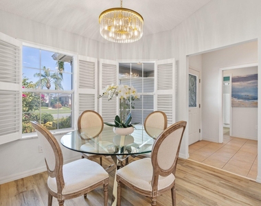 734 Winifred Way - Photo Thumbnail 8