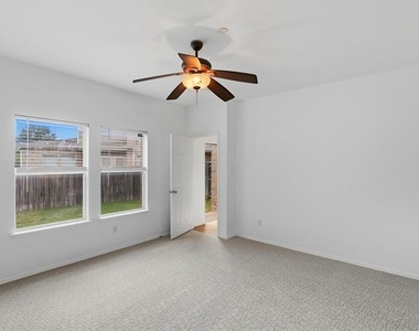 5924 Lost Valley Drive - Photo Thumbnail 13