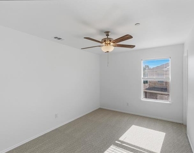 5924 Lost Valley Drive - Photo Thumbnail 21