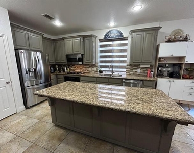 6039 Stanton Place - Photo Thumbnail 4
