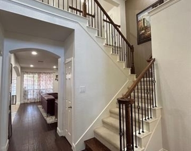 6039 Stanton Place - Photo Thumbnail 3