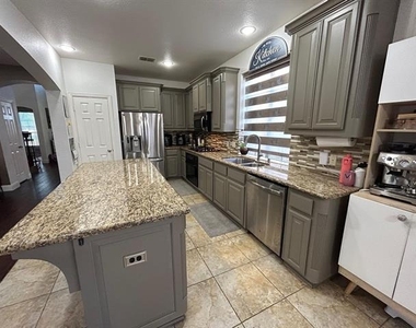 6039 Stanton Place - Photo Thumbnail 6