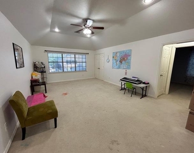 6039 Stanton Place - Photo Thumbnail 18