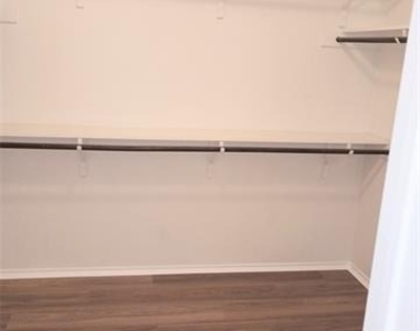 1817 Pecan Grove Drive - Photo Thumbnail 13