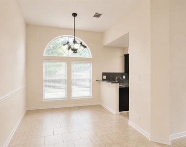 2737 Windswept Lane - Photo Thumbnail 4