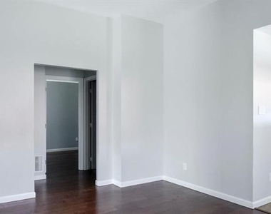 1705 Vista Verde Circle - Photo Thumbnail 6