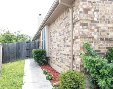 1705 Vista Verde Circle - Photo Thumbnail 18