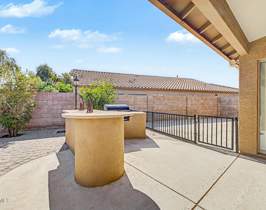 558 W Bluefield Avenue - Photo Thumbnail 25