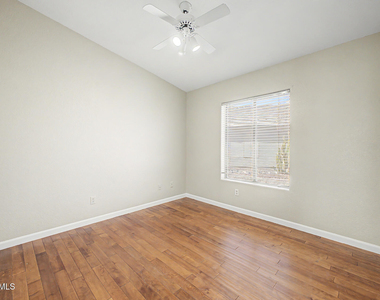 558 W Bluefield Avenue - Photo Thumbnail 19