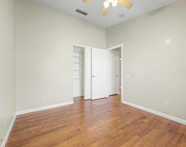 558 W Bluefield Avenue - Photo Thumbnail 22