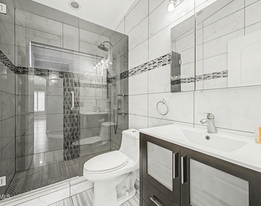 558 W Bluefield Avenue - Photo Thumbnail 23