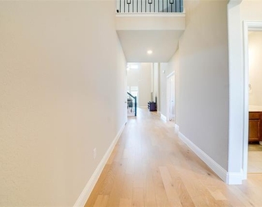 707 Gatecrest Drive - Photo Thumbnail 1