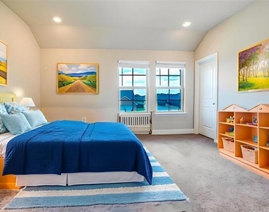 707 Gatecrest Drive - Photo Thumbnail 22
