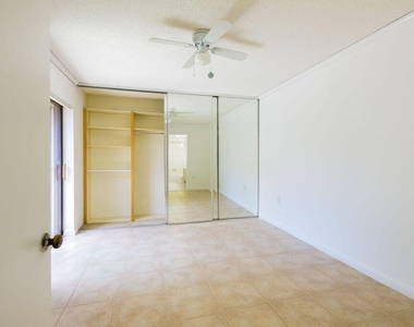 7424 74th Way - Photo Thumbnail 15