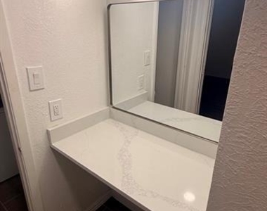 3925 Inwood Road - Photo Thumbnail 9