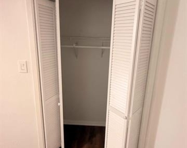 3925 Inwood Road - Photo Thumbnail 14