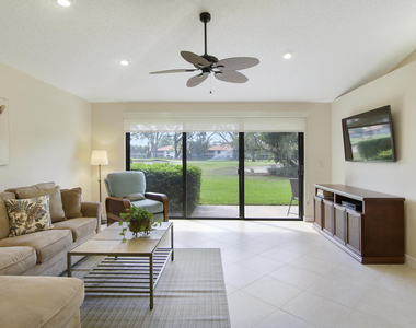 820 Club Drive - Photo Thumbnail 7