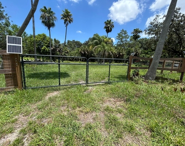 3208 A Road - Photo Thumbnail 4