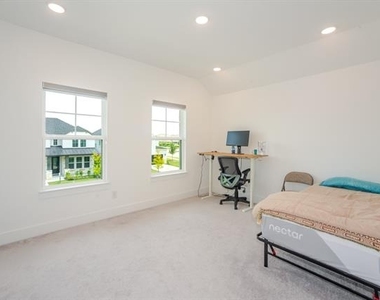 7205 Indian Paint Brush Lane - Photo Thumbnail 12