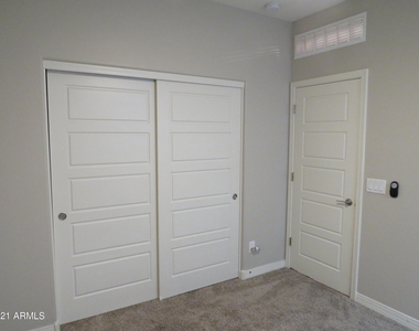 40537 W Helen Court - Photo Thumbnail 16