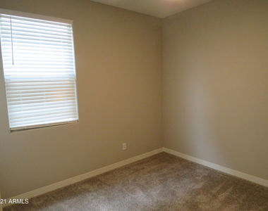 40537 W Helen Court - Photo Thumbnail 15