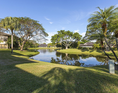 11818 Pebblewood Drive - Photo Thumbnail 12