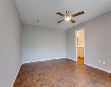 6707 Hillwood Lane - Photo Thumbnail 16