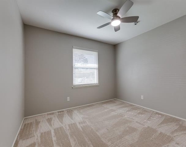6707 Hillwood Lane - Photo Thumbnail 21