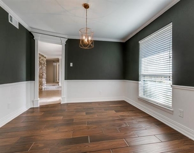 6707 Hillwood Lane - Photo Thumbnail 11