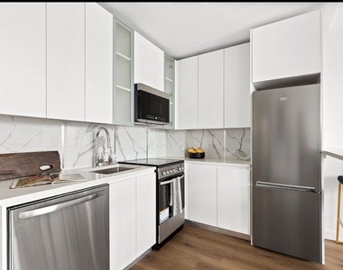 1462 Flatbush Avenue - Photo Thumbnail 4