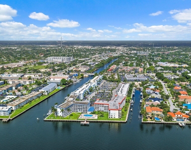 108 Paradise Harbour Boulevard - Photo Thumbnail 37