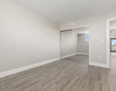 108 Paradise Harbour Boulevard - Photo Thumbnail 18