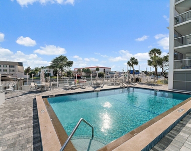 108 Paradise Harbour Boulevard - Photo Thumbnail 47