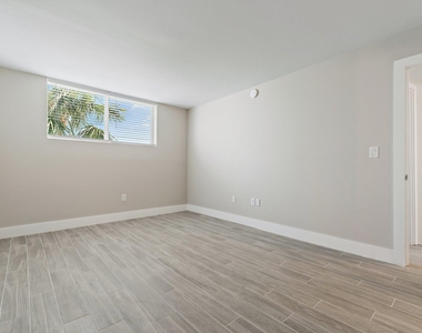 108 Paradise Harbour Boulevard - Photo Thumbnail 23