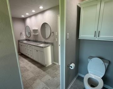 4545 Miami Drive - Photo Thumbnail 26