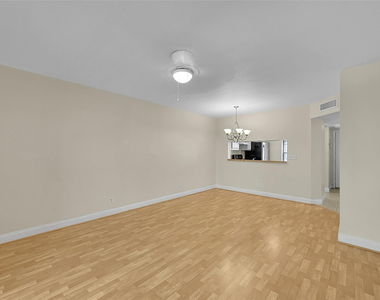2518 Nw 89th Drive - Photo Thumbnail 9