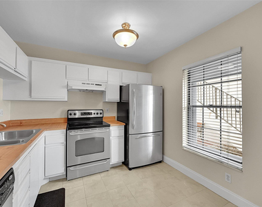 2518 Nw 89th Drive - Photo Thumbnail 11
