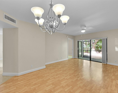 2518 Nw 89th Drive - Photo Thumbnail 6