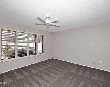 17218 N Desert Glen Drive - Photo Thumbnail 21