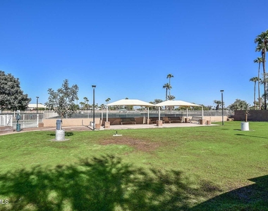 17218 N Desert Glen Drive - Photo Thumbnail 40