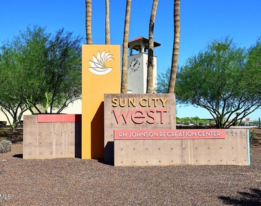 17218 N Desert Glen Drive - Photo Thumbnail 42