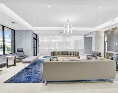 899 Jeffery Street - Photo Thumbnail 7
