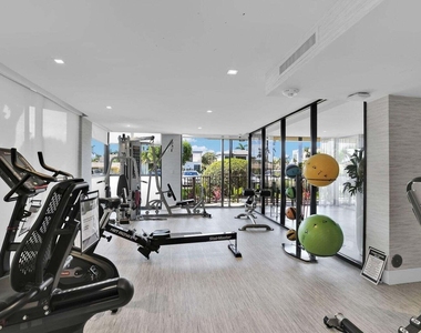 899 Jeffery Street - Photo Thumbnail 20