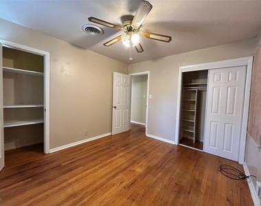1716 Redwood Place - Photo Thumbnail 10