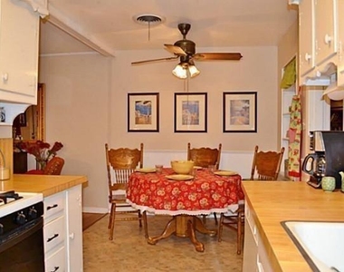 1716 Redwood Place - Photo Thumbnail 3
