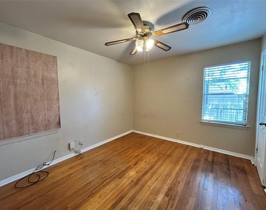 1716 Redwood Place - Photo Thumbnail 9